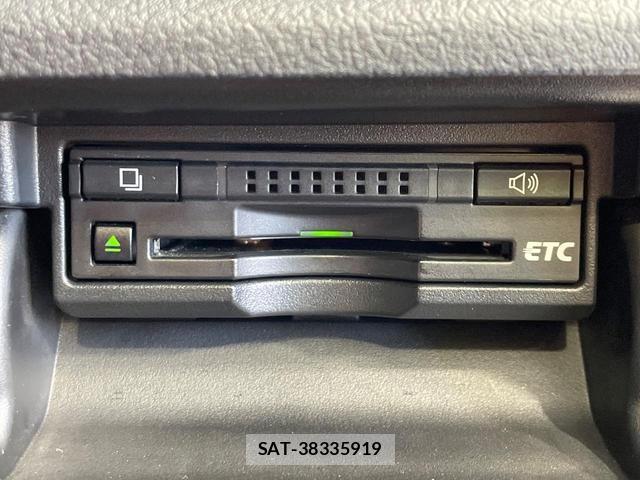 Toyota CROWN HYBRID 2013-07 8282954-6