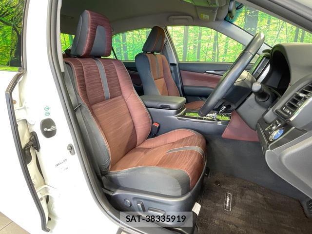 Toyota CROWN HYBRID 2013-07 8282954-7