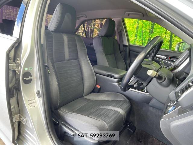 Toyota CROWN HYBRID 2013-09 8283596-7