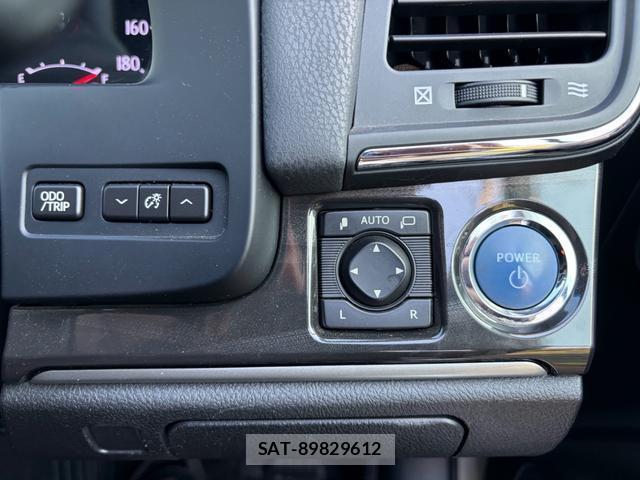 Toyota CROWN HYBRID 2014-01 8284060-9