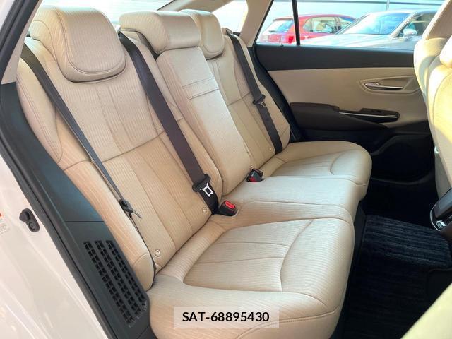 Toyota CROWN HYBRID 2018-06 8284450-10