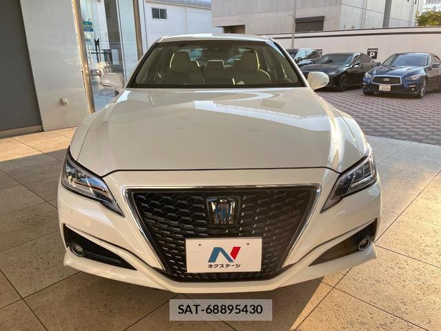 Toyota CROWN HYBRID 2018-06 8284450-14