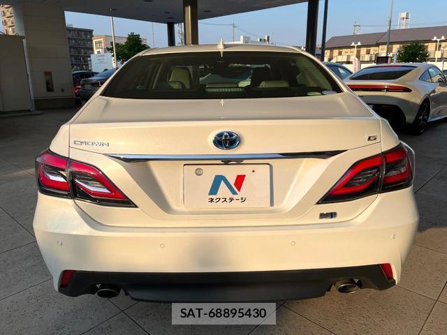 Toyota CROWN HYBRID 2018-06 8284450-15