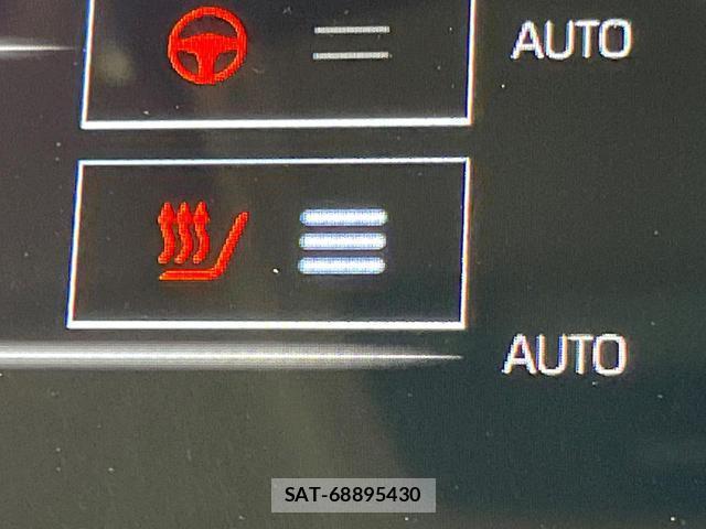 Toyota CROWN HYBRID 2018-06 8284450-4