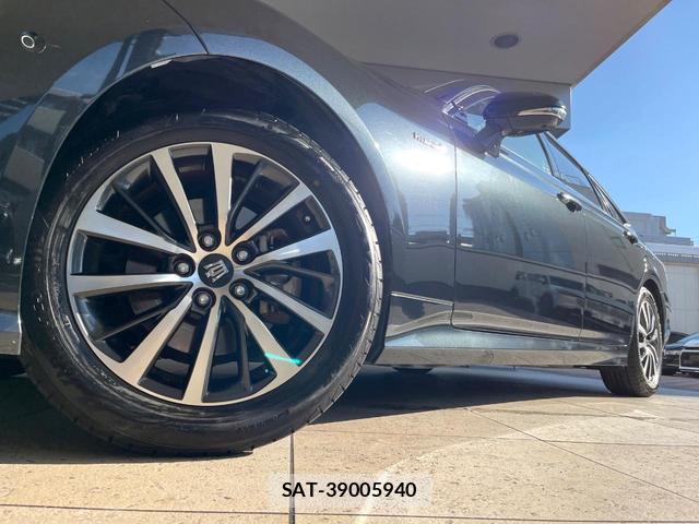 Toyota CROWN HYBRID 2018-07 8284452-12