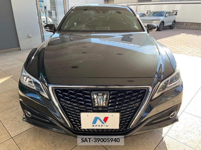 Toyota CROWN HYBRID 2018-07 8284452-14