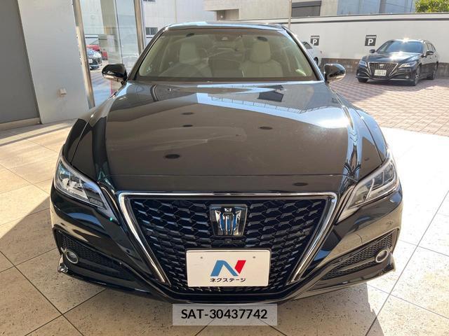 Toyota CROWN HYBRID 2020-07 8284454-13