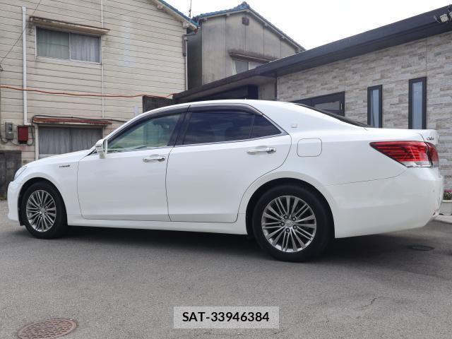 Toyota CROWN HYBRID 2013-09 8285813-2