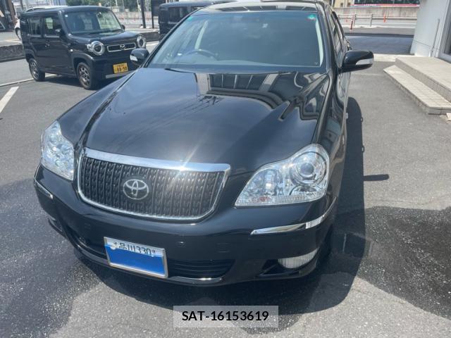 Toyota CROWN MAJESTA 2007-01 8280013-1