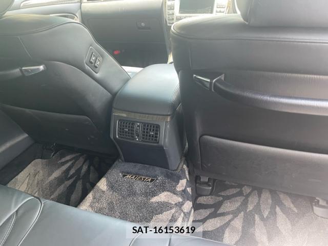 Toyota CROWN MAJESTA 2007-01 8280013-10