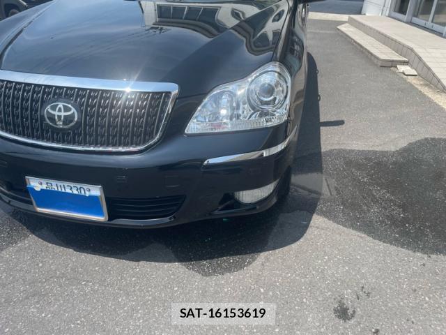 Toyota CROWN MAJESTA 2007-01 8280013-12