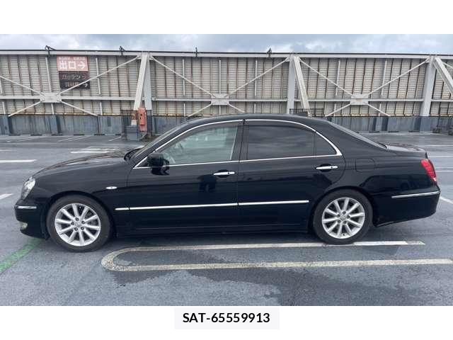 Toyota CROWN MAJESTA 2006-08 8283349-3