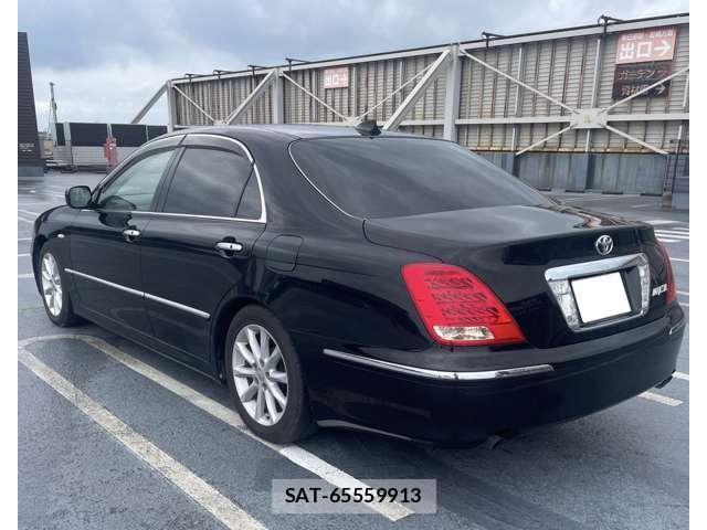 Toyota CROWN MAJESTA 2006-08 8283349-4