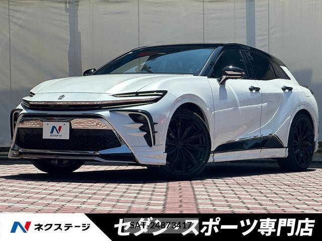 Toyota CROWN 2025-01 8279435-0