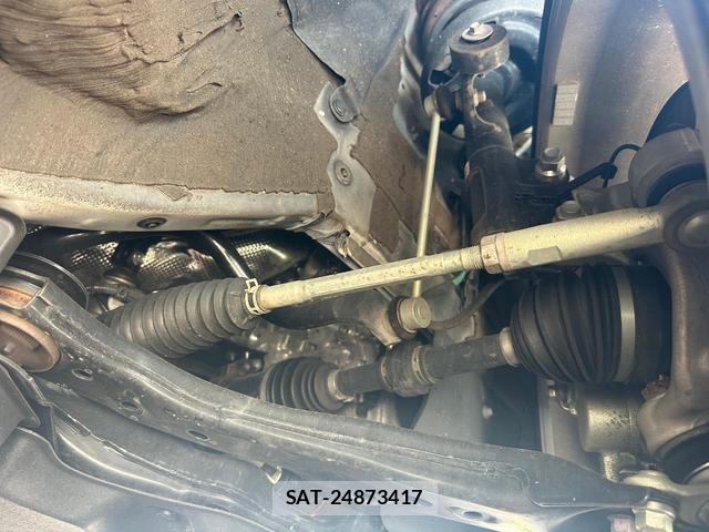 Toyota CROWN 2025-01 8279435-19