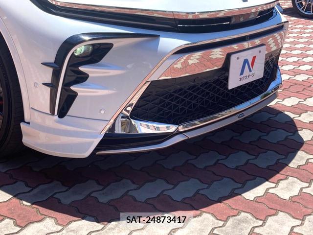 Toyota CROWN 2025-01 8279435-2