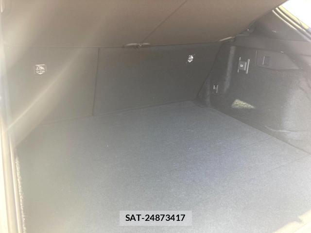 Toyota CROWN 2025-01 8279435-9