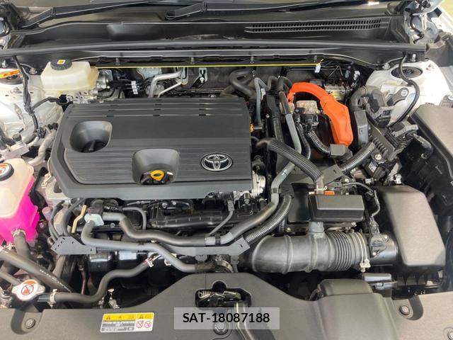 Toyota CROWN 2023-12 8279627-17