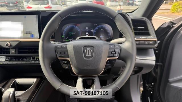 Toyota CROWN 2024-11 8280563-10