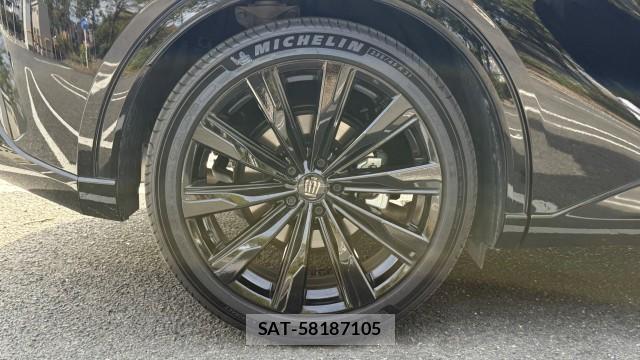 Toyota CROWN 2024-11 8280563-5