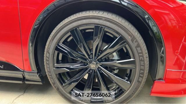 Toyota CROWN 2024-02 8280701-8