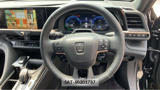 Toyota CROWN 2023-11 8280719-16