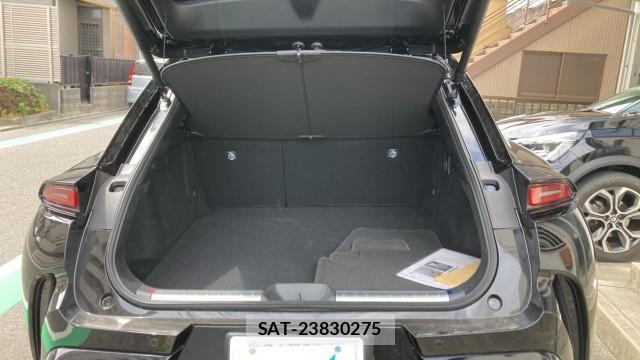 Toyota CROWN 2025-12 8280857-17