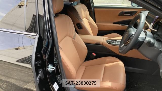 Toyota CROWN 2025-12 8280857-5
