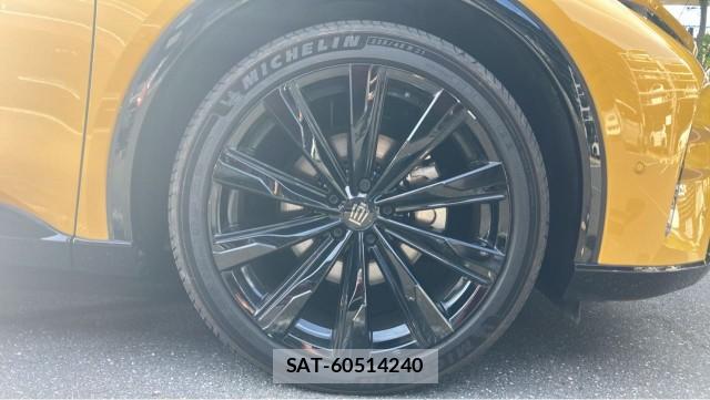 Toyota CROWN 2024-08 8281413-8