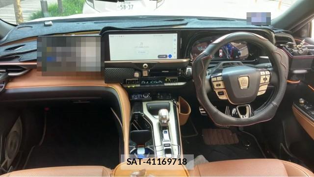 Toyota CROWN 2024-05 8281916-2