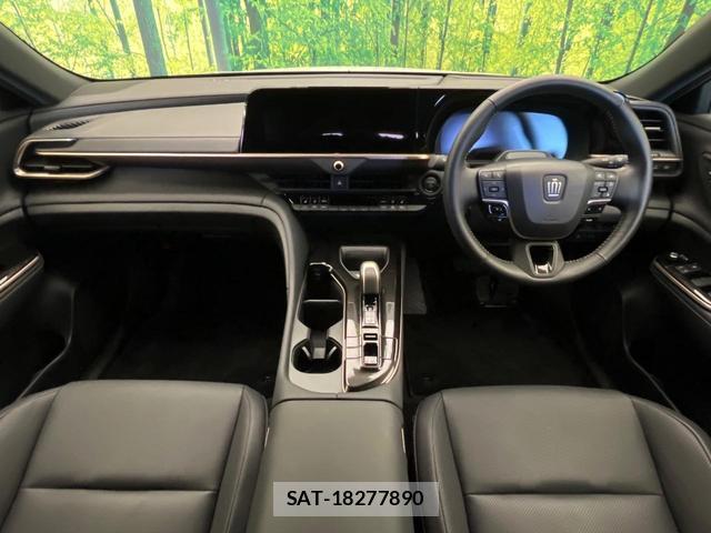 Toyota CROWN 2025-02 8284898-1