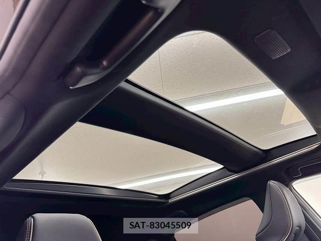 Toyota CROWN 2024-09 8285768-6