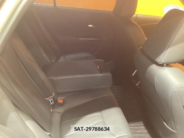 Toyota CROWN 2021-01 8276739-17