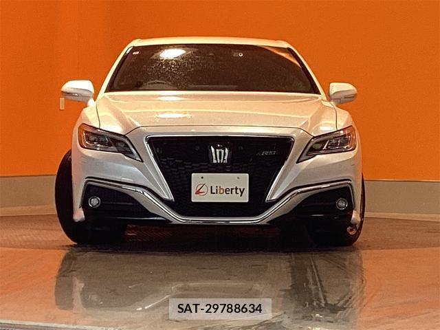 Toyota CROWN 2021-01 8276739-4
