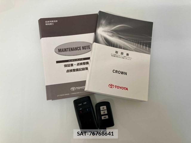 Toyota CROWN 2018-03 8277136-5