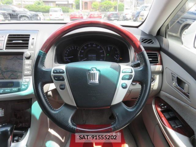 Toyota CROWN 2011-02 8277686-11