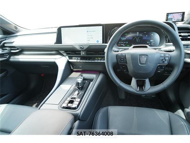 Toyota CROWN 2026-01 8278107-11