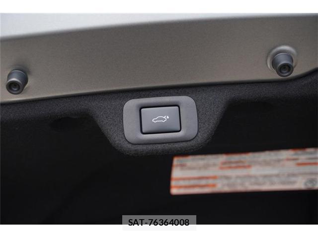 Toyota CROWN 2026-01 8278107-8