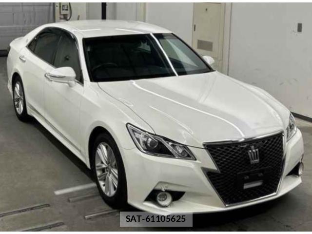 Toyota CROWN 2015-08 8278342-3