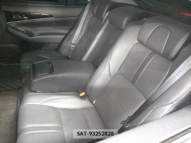 Toyota CROWN 2015-12 8278894-5