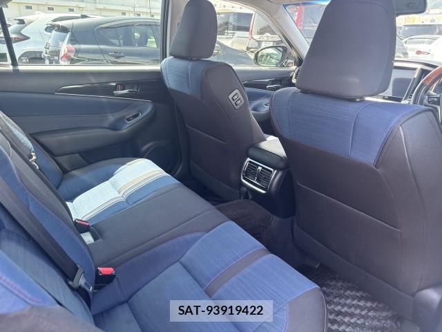 Toyota CROWN 2016-11 8278992-6