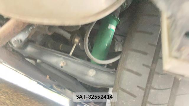 Toyota CROWN 2016-06 8279755-19