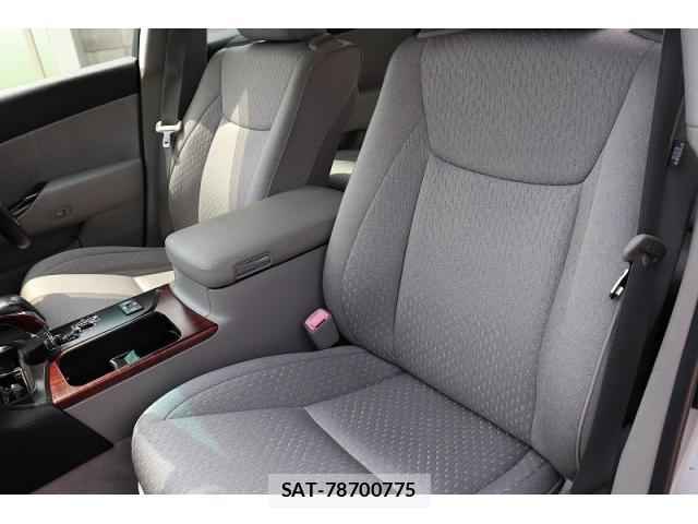 Toyota CROWN 2008-11 8280020-13