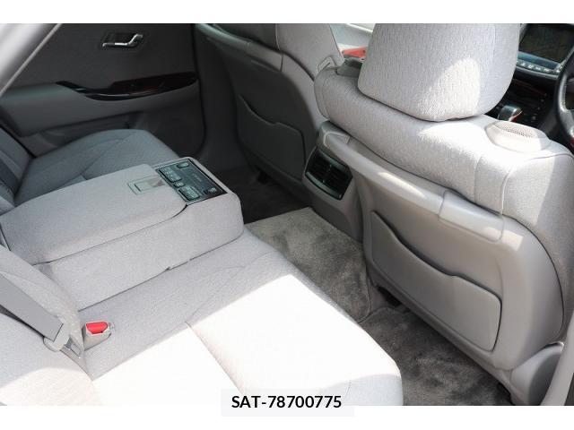 Toyota CROWN 2008-11 8280020-6