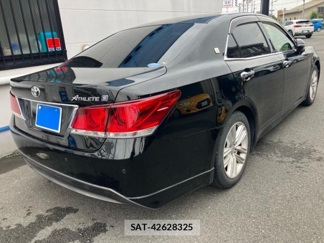 Toyota CROWN 2014-07 8280241-13