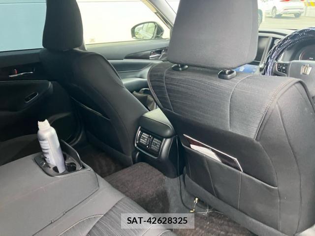 Toyota CROWN 2014-07 8280241-6