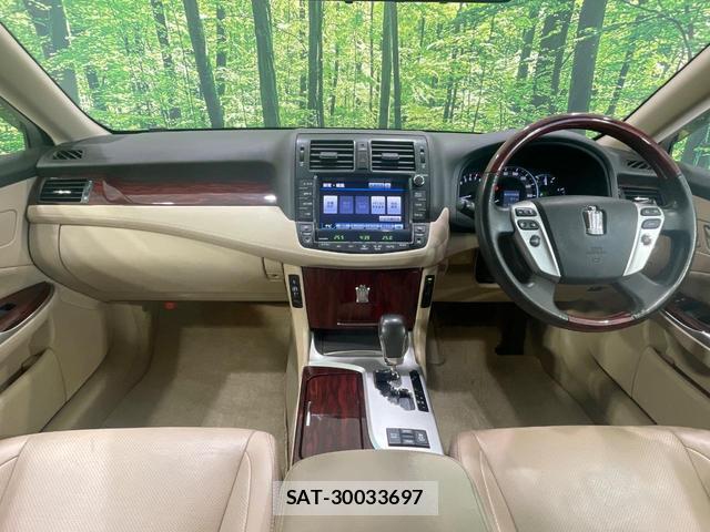 Toyota CROWN 2012-01 8280279-1