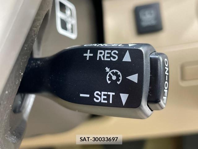 Toyota CROWN 2012-01 8280279-4