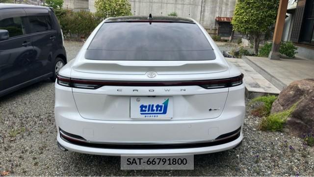 Toyota CROWN 2025-09 8280530-1