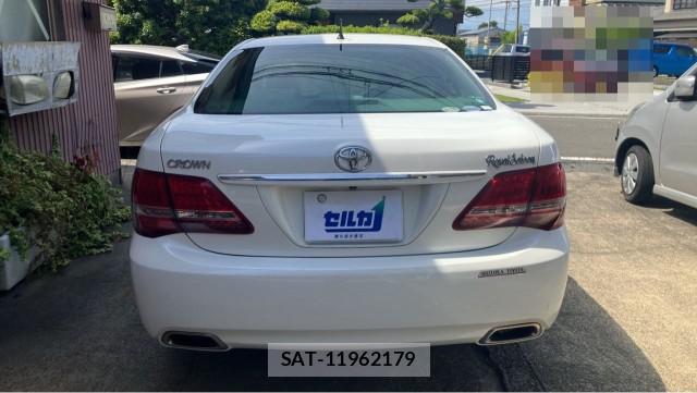 Toyota CROWN 2008-09 8280546-1